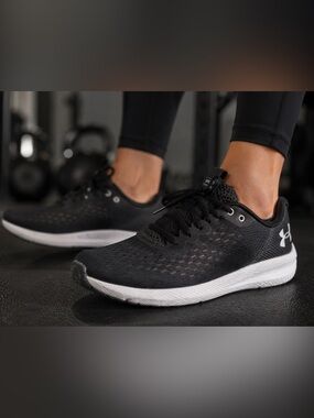 Under Armour ($95) Charged Pursuit Black White Running Sneakers Athletic Sz 7.5
